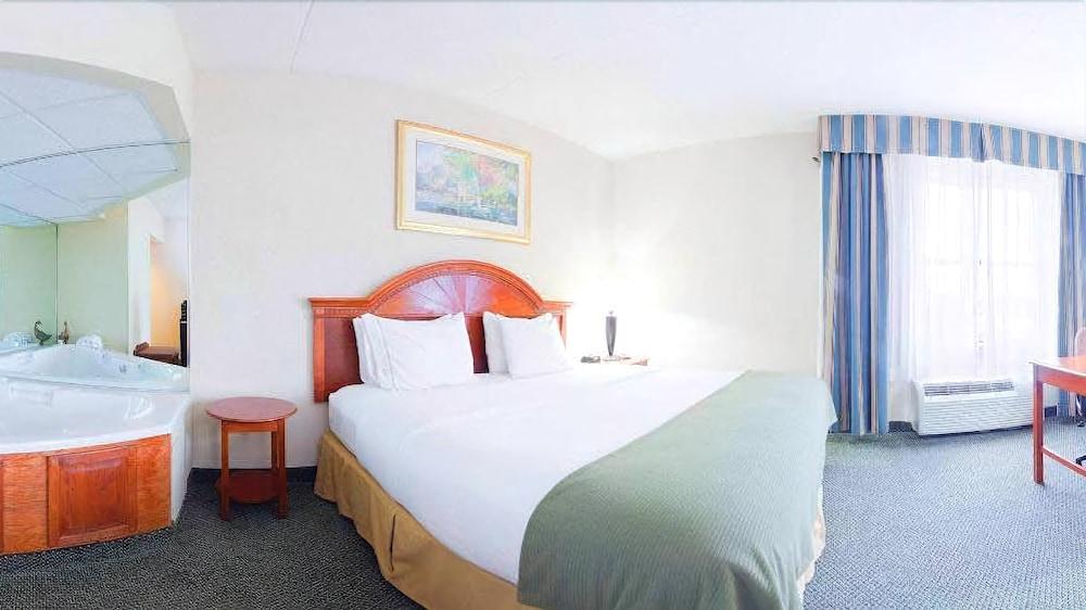 Holiday Inn Express Cambridge By Ihg Екстер'єр фото