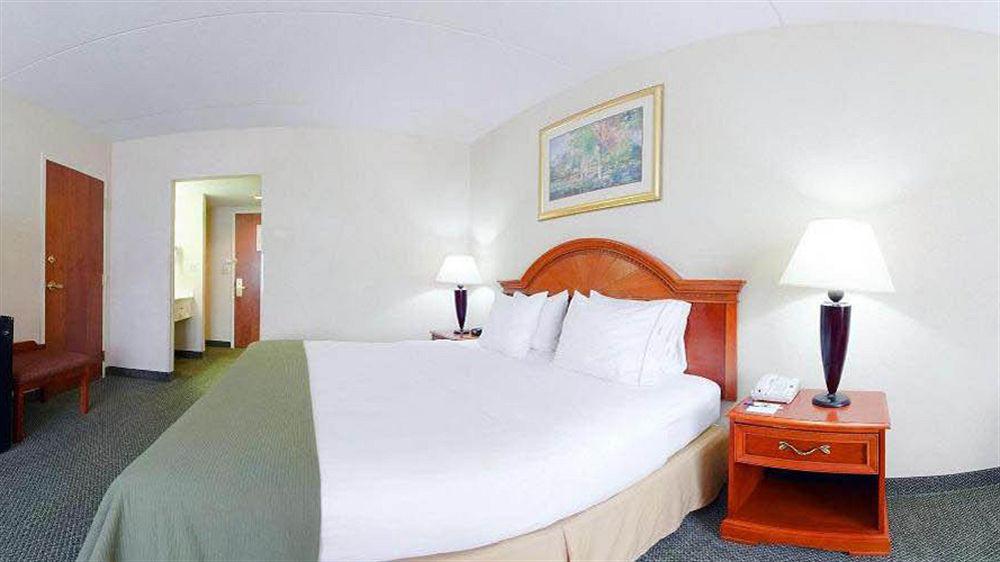 Holiday Inn Express Cambridge By Ihg Екстер'єр фото